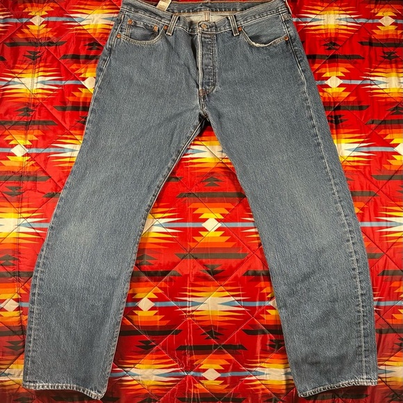 Levis 501 Jeans Mens 35x32 Blue Button Fly Straight Leg Red Tab Denim Work
